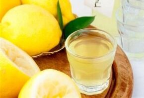 O zume de limón nunha mestura cun ovo normaliza o azucre no sangue con diabetes